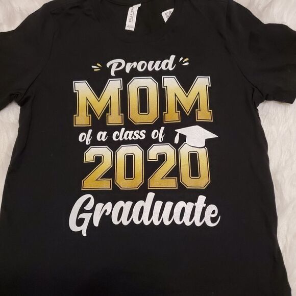 PROUD MOM OF A C/O 2020 GRADUATE  Tshirt - Picture 2 of 4